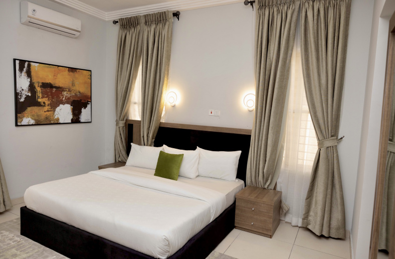 BEDROOM (2)
